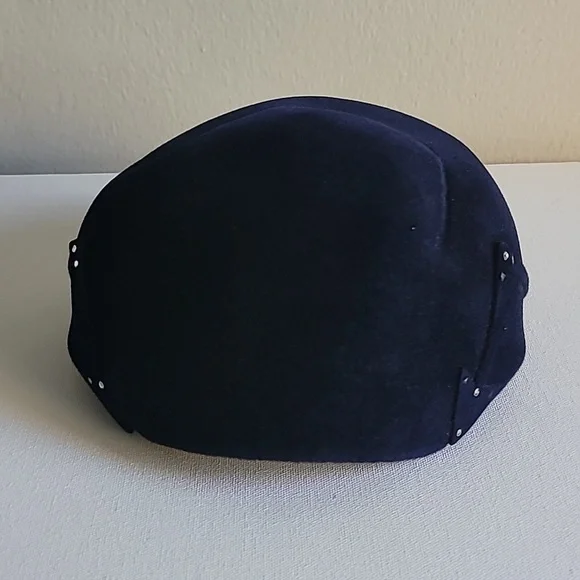 Vintage Noreen Navy Velvet fashion hat - Picture 3 of 9